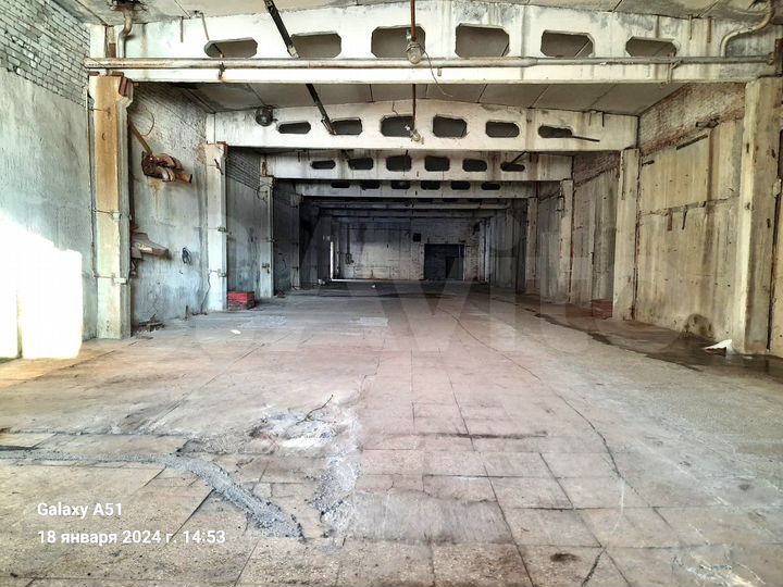 Свободного назначения, 585.6 м²