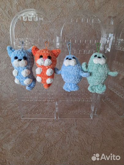 Брелоки пчелки, лягушка, хомяк ручная работа