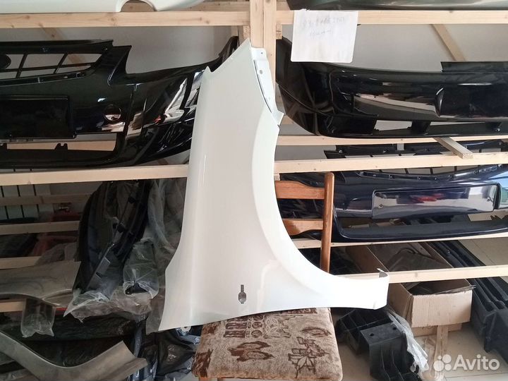 Крыло передне правое Гранта2190 цвет белое облако