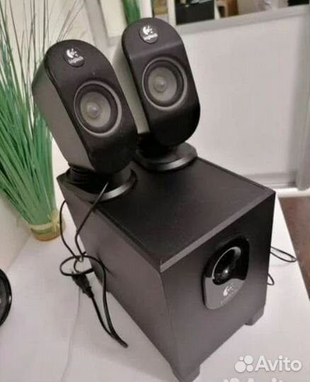 Колонки для компьютера с сабвуфером Logitech X210