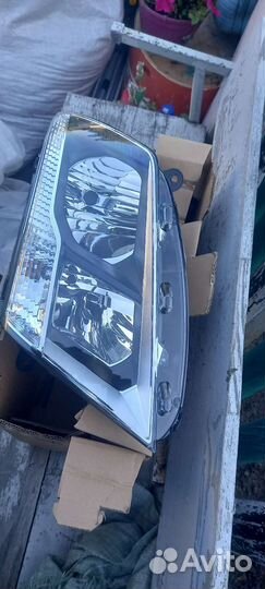 Фара левая передняя на nissan terrano 2014 -2018
