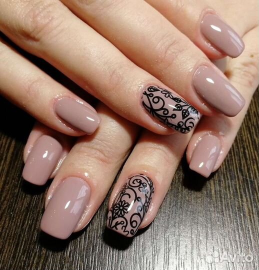 Маникюр, педикюр, наращивание ногтей