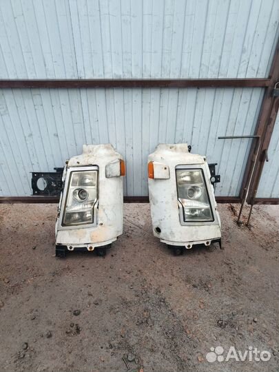 Фара главного света Volvo FH12