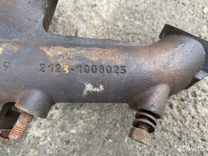 Коллектор впускной, выпускной Ваз 2107, Нива 2123