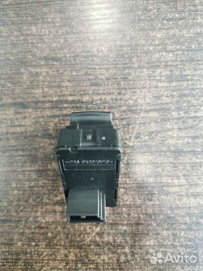 Кнопка стеклоподъемника Bmw X1 E84 2.0 N47D20C