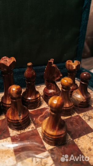 Шахматы из камня ручной работы ракушечник и яшма
