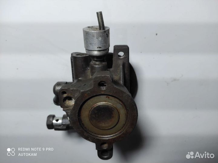 Насос гидроусилителя Toyota vista,Camry sv30