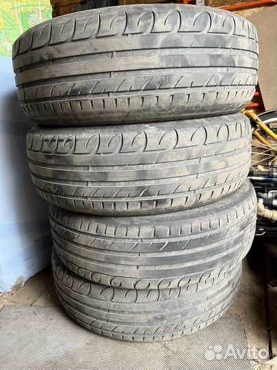 Tigar UHP Ultra High Performance 215/60 R17 96H