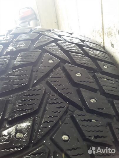 Dunlop SP Winter Ice 02 205/55 R16 94T