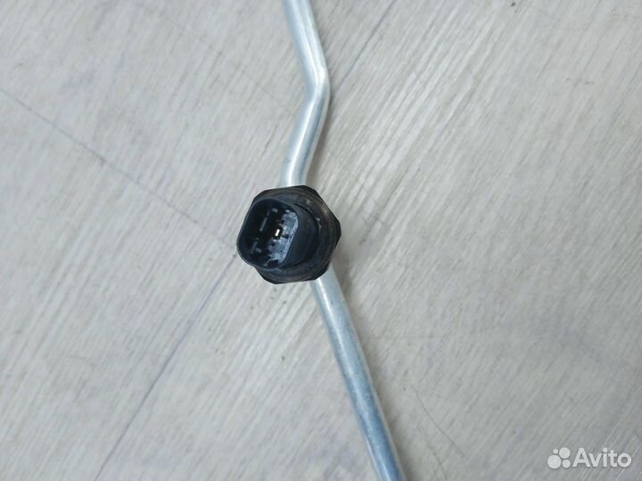 Трубка кондиционера BMW 7 F01/F02 рест. 2014