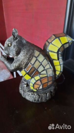 Светильник настольный, цветное стекло, неяркий, от