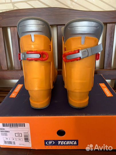 Горнолыжные ботинки