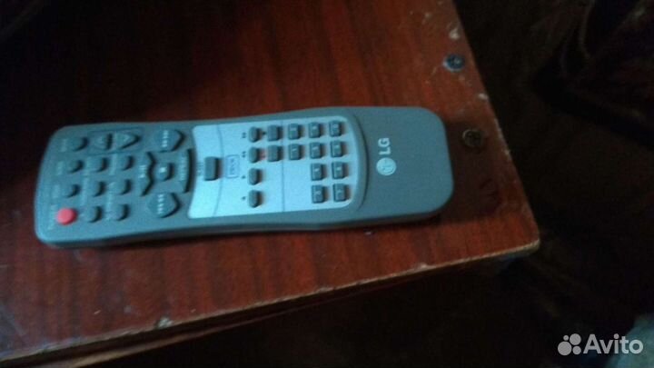 Бумбокс LG тусклый дисплей на запчасти