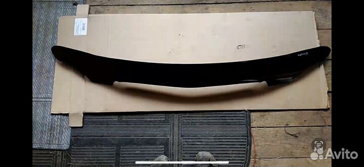 Мухобойка toyota harrier