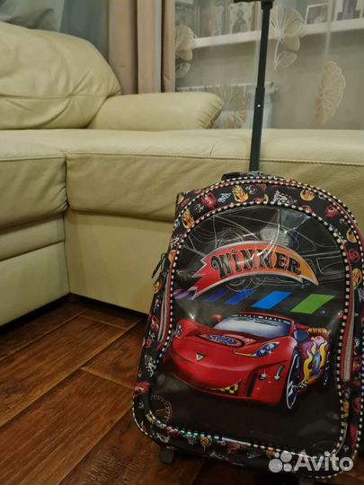 Портфель школьный на колесиках(Турция)