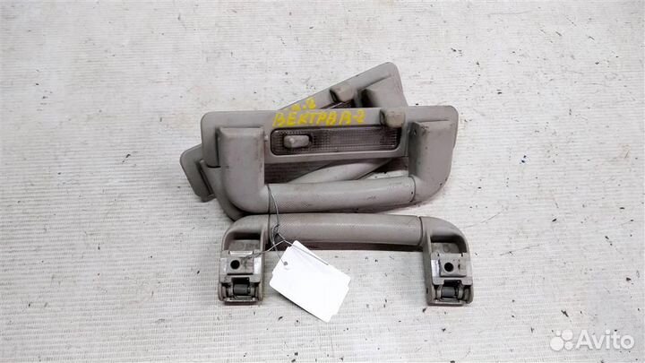 Ручка потолочная внутренняя км-т Opel Vectra B 95