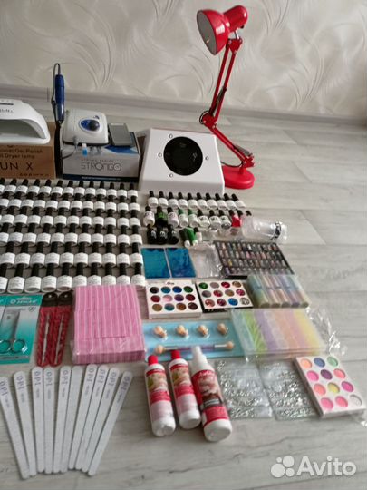 Набор для маникюра с аппаратом Стронг и сухожаром