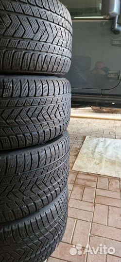 Pirelli Scorpion Winter 275/45 R21 и 315/40 R21 110V