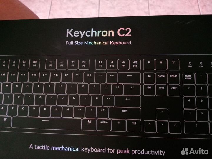 Механическая клавиатура с PBT. клавишами