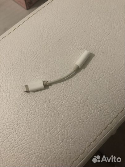 Переходник наушников для iPhone оригинальный б/у