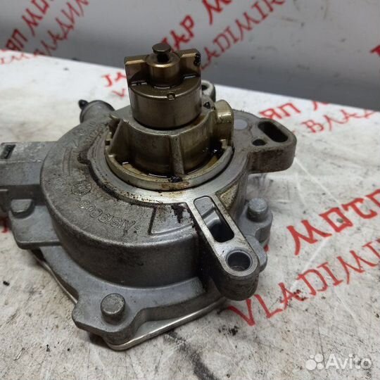 Вакуумный насос тормозов Volvo V70 B4164T 2010