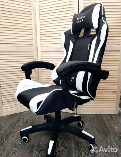 Компьютерное кресло с массажем