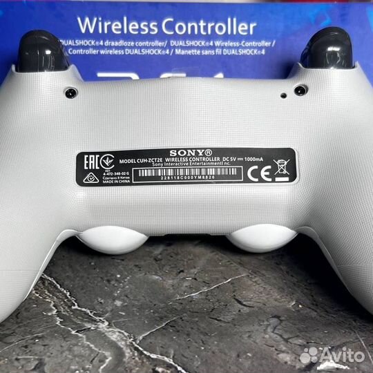 Геймпад S0ny DualShock 4