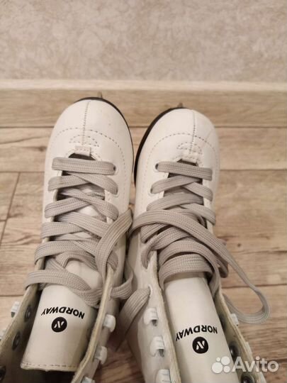 Коньки фигурные детские 31 размер