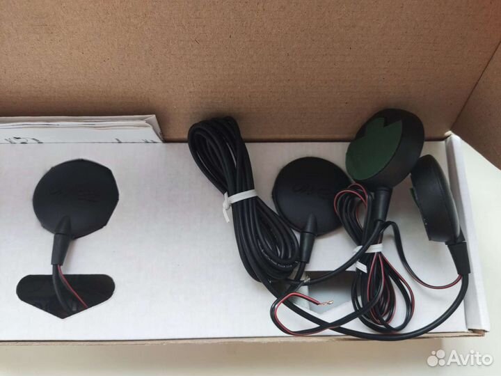 Универсальная автомобильная антенна Рэмо для GPS