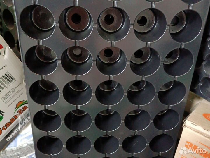 Кассеты и горшочки для рассады