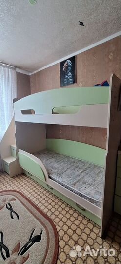 Продаётся двухъярусная кровать