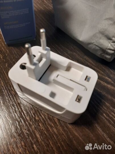 Универсальный адаптер