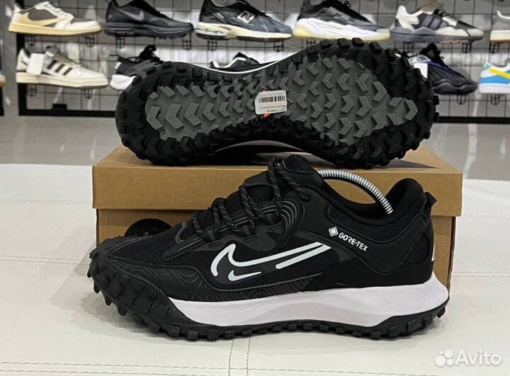 Nike mountain fly: идеальные кроссовки для мужчин