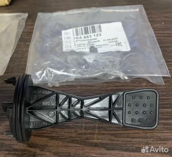 Цоколь лампы VW Polo новый/Оригинал