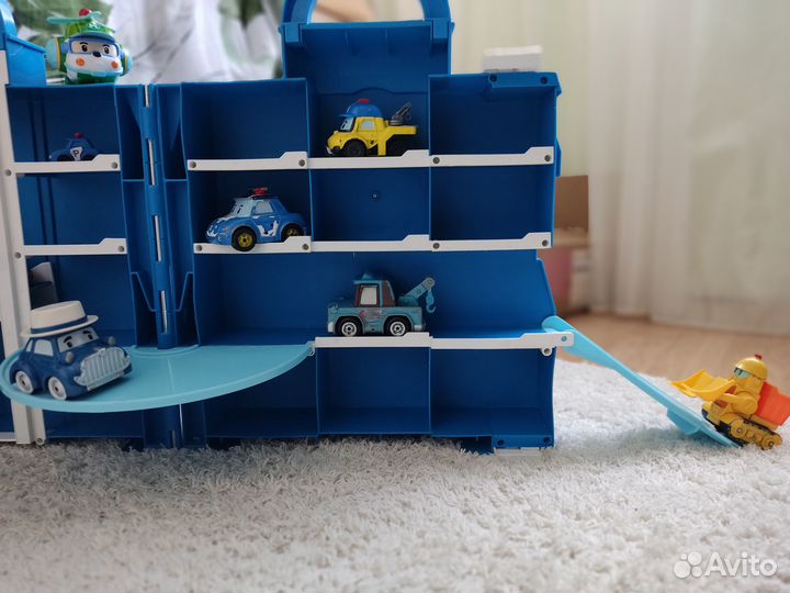 Машинки Робокар Поли и парковка