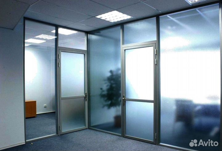 Двери стеклянные