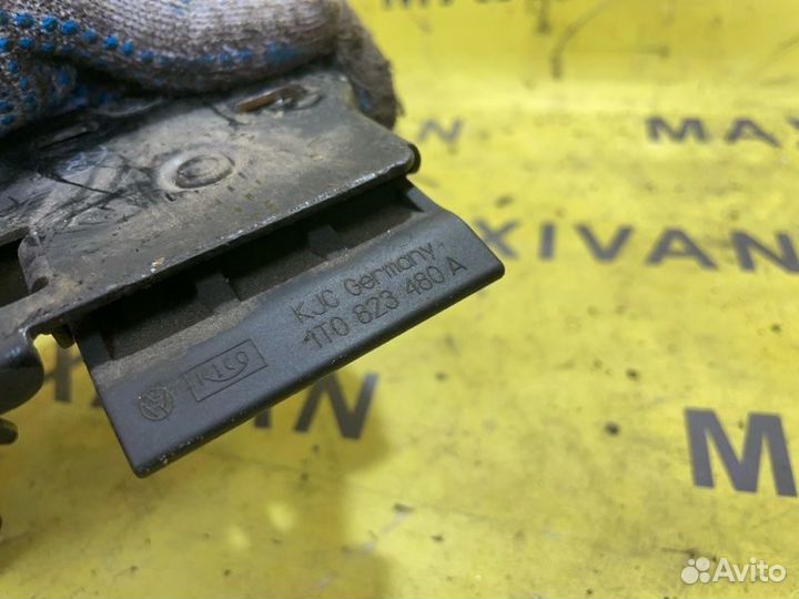 Замок капота Volkswagen Caddy 1.9 2008