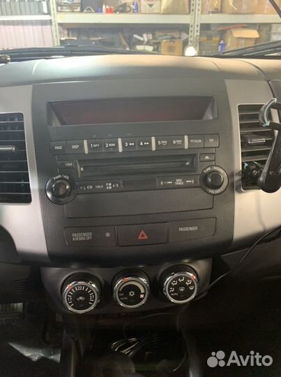 Автомагнитола штатная Mitsubishi Outlender