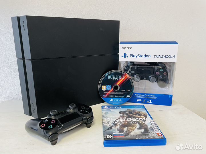 Игровая Sony PS4 500 Гб + UFC4, FIFA23
