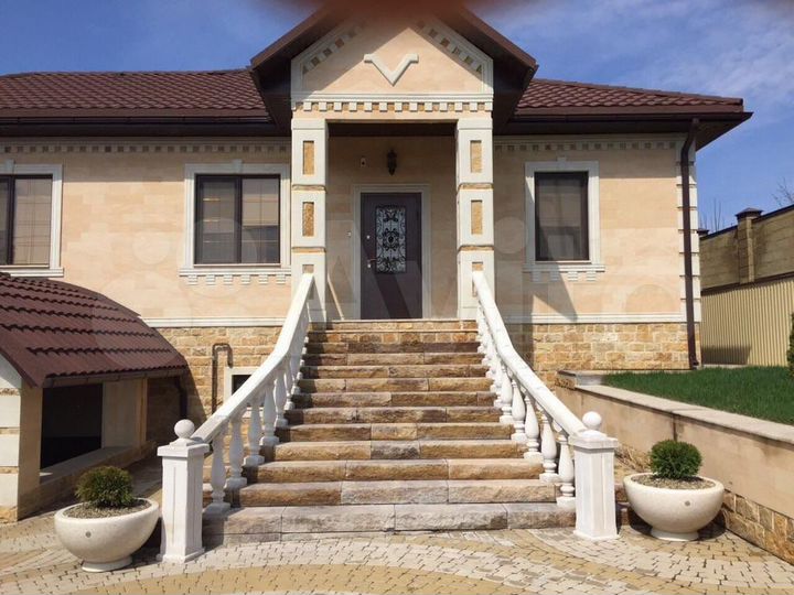 Дом 206 м² на участке 14 сот.