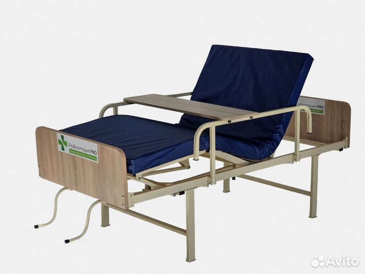 Медицинская кровать для ухода за больными