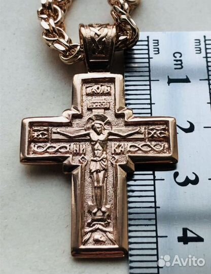 Крест на цепи
