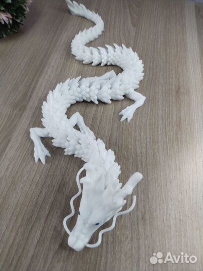 Подвижный дракон белый 45см с голубыми глазами