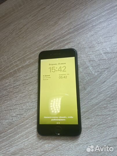 Продам iPhone 8 64 Гб