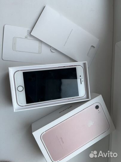 iPhone 7, 32 ГБ
