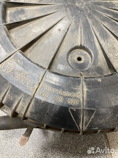 Корпус воздушного фильтра audi 100 026129607d