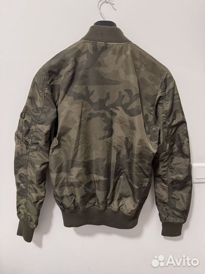 Бомбер alpha industries