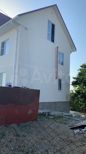 Дом 170 м² на участке 5 сот.