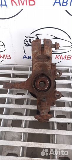 Кулак поворотный передний левый Ford Focus 2