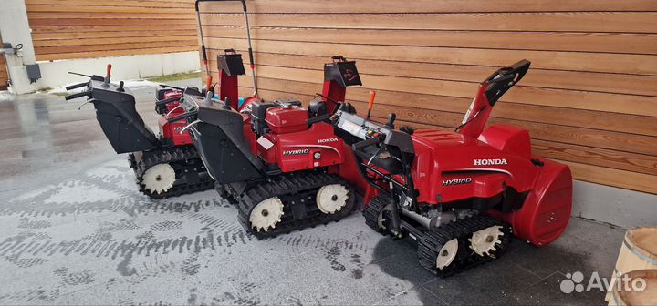 Снегоуборщик бензиновый Honda HSM 1380i гибридный